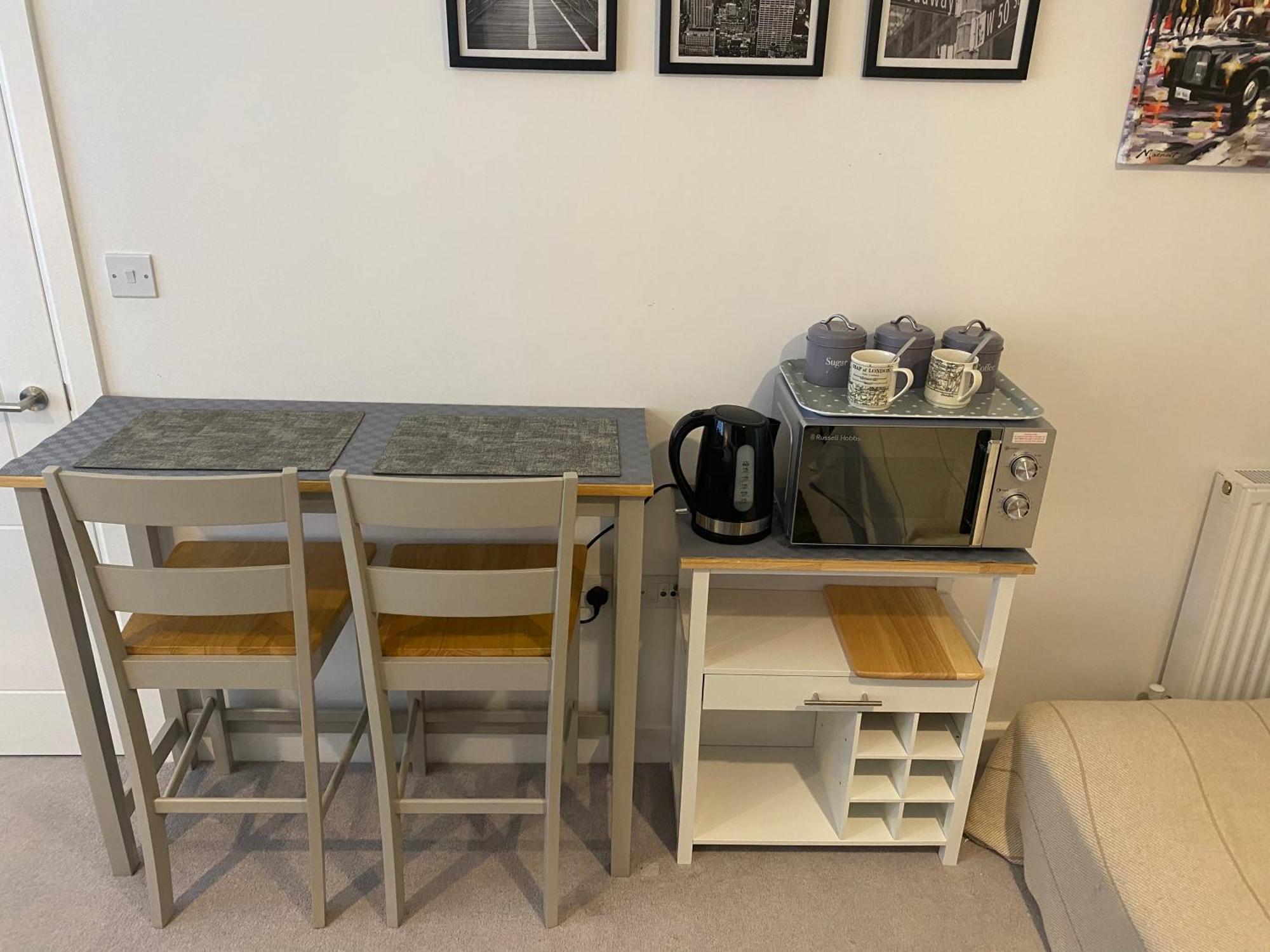 Very Large Double Room With Corner Sofa, Sky Tv, Netflix Etc, Fridge And Microwave Newhaven Extérieur photo